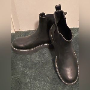 Sincerely Jules Lug Sole Chelsea Boots